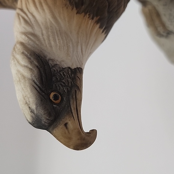 Vintage 1983 Royal Crown Arnart Eagle Figurine Signed by J. Byron - Picture 6 of 10
